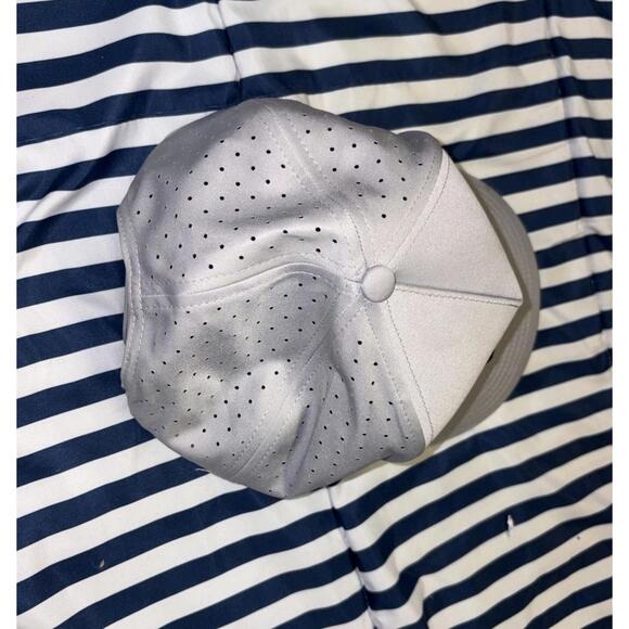 Waggle Golf Trucker Hat – “Decoy Hat” Duck Gray - Picture 2 of 4